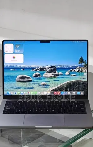 New Laptop Apple MacBook Pro 2024 M3 14-inch 8GB Apple M3 Pro SSD 512GB
