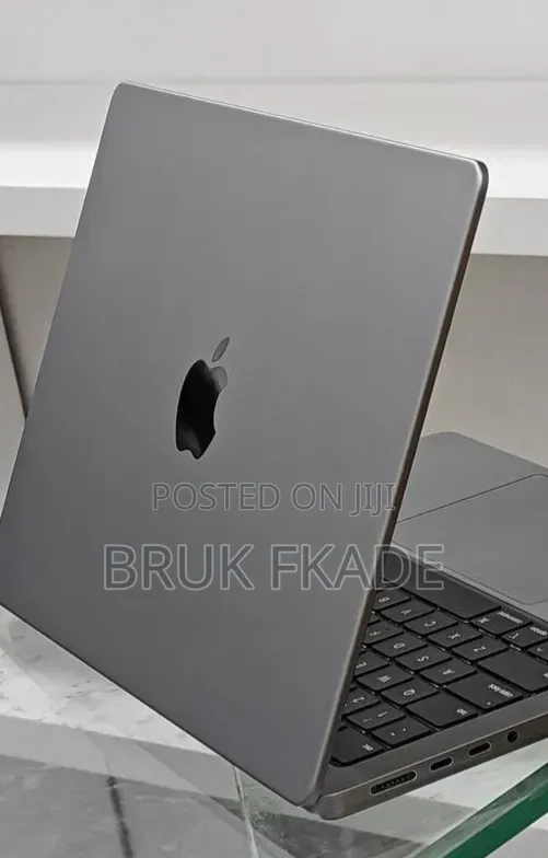 New Laptop Apple MacBook Pro 2024 M3 14-inch 8GB Apple M3 Pro SSD 512GB