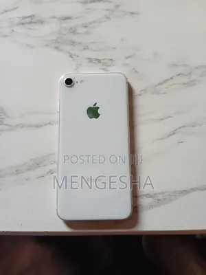 Apple iPhone 8 64 GB White