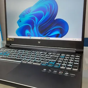 New Laptop Acer Predator Helios 300 16GB Intel Core i7 SSD 512GB