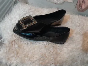 Women's Flat Shoes - የሴት ፍላት ጫማ