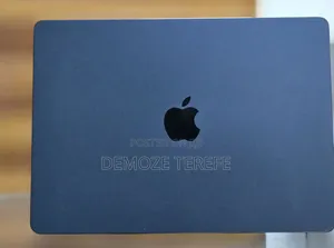 New Laptop Apple MacBook Air 2025 M4 13-inch 16GB Apple M4 SSD 256GB