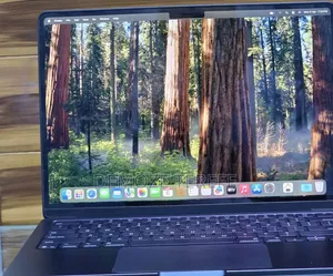 New Laptop Apple MacBook Air 2025 M4 13-inch 16GB Apple M4 SSD 256GB