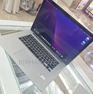 New Laptop Apple MacBook Pro 2015 16GB Intel Core i7 SSD 256GB