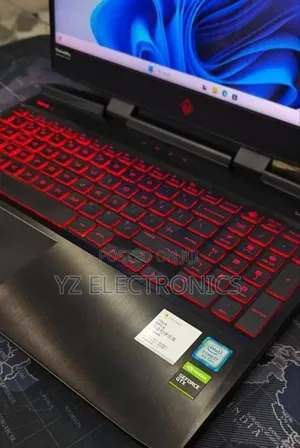 New Laptop HP Omen 15-ce0xx 16GB Intel Core i7 SSD 512GB