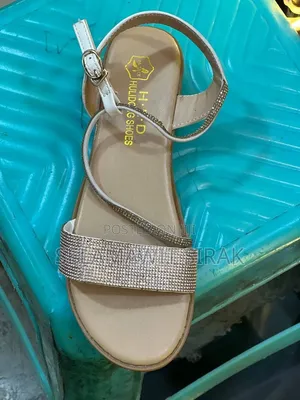 Women's Flat Shoes - የሴት ፍላት ጫማ