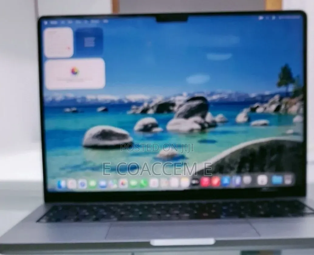 New Laptop Apple MacBook 16GB SSD 1T
