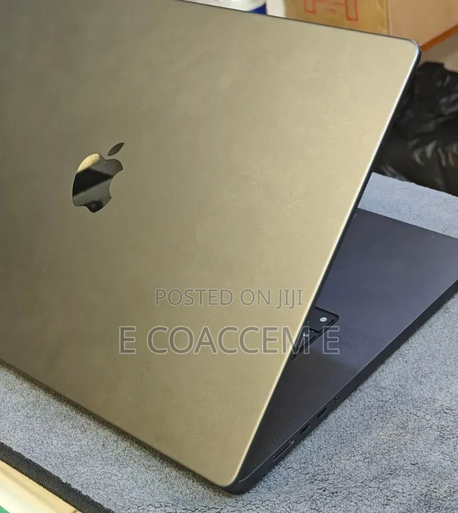 New Laptop Apple MacBook 36GB SSD 512GB