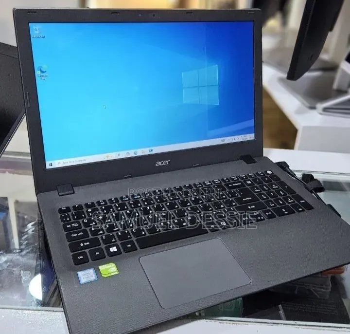Laptop Acer Aspire 5 8GB Intel Core i5 HDD 1T