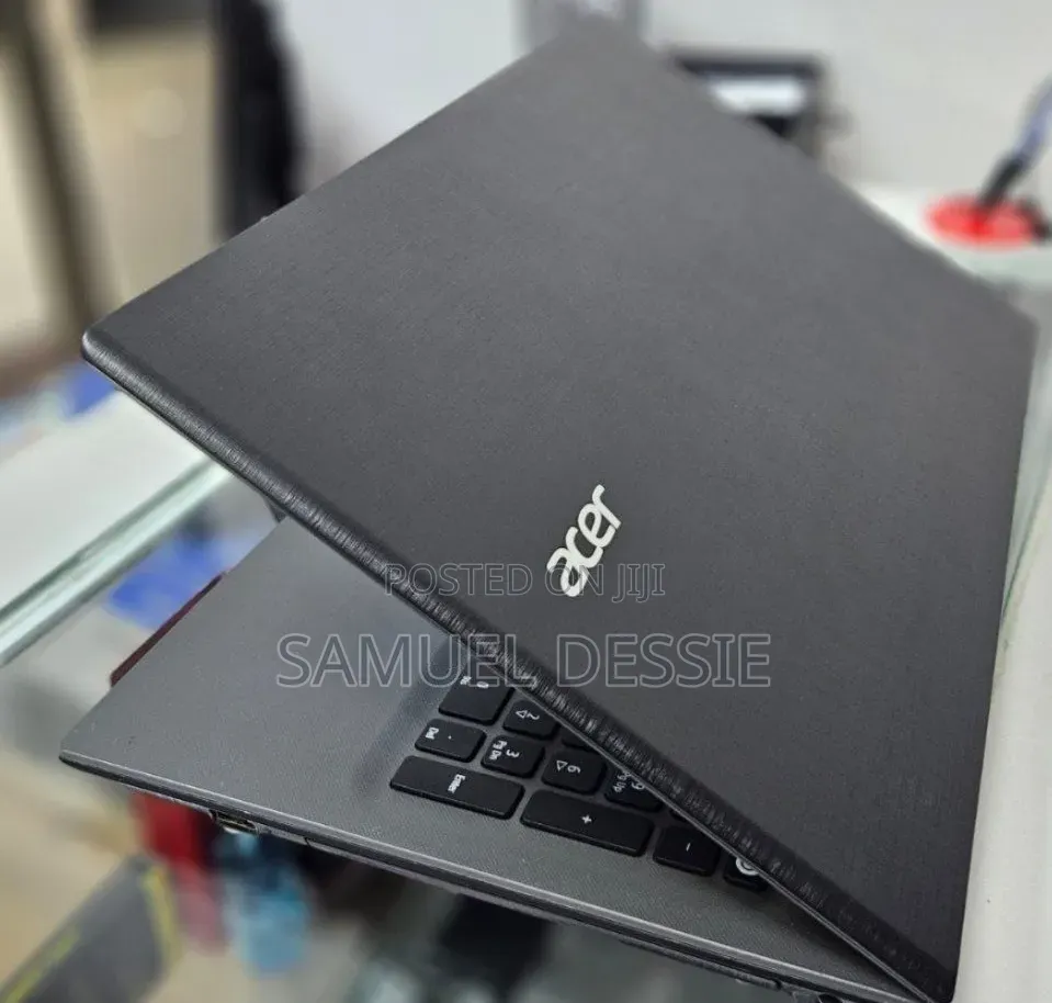 Laptop Acer Aspire 5 8GB Intel Core i5 HDD 1T