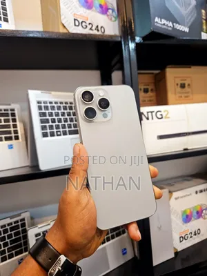 Apple iPhone 15 Pro Max 256 GB Silver