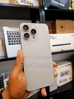 Apple iPhone 15 Pro Max 256 GB Silver