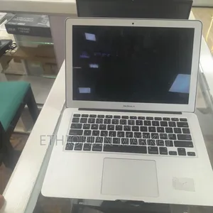 Laptop Apple MacBook Air 4GB Intel Core i5 SSD 128GB