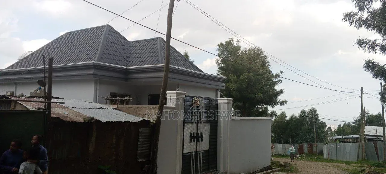 Furnished 2bdrm Villa in Villa, Yeka for sale