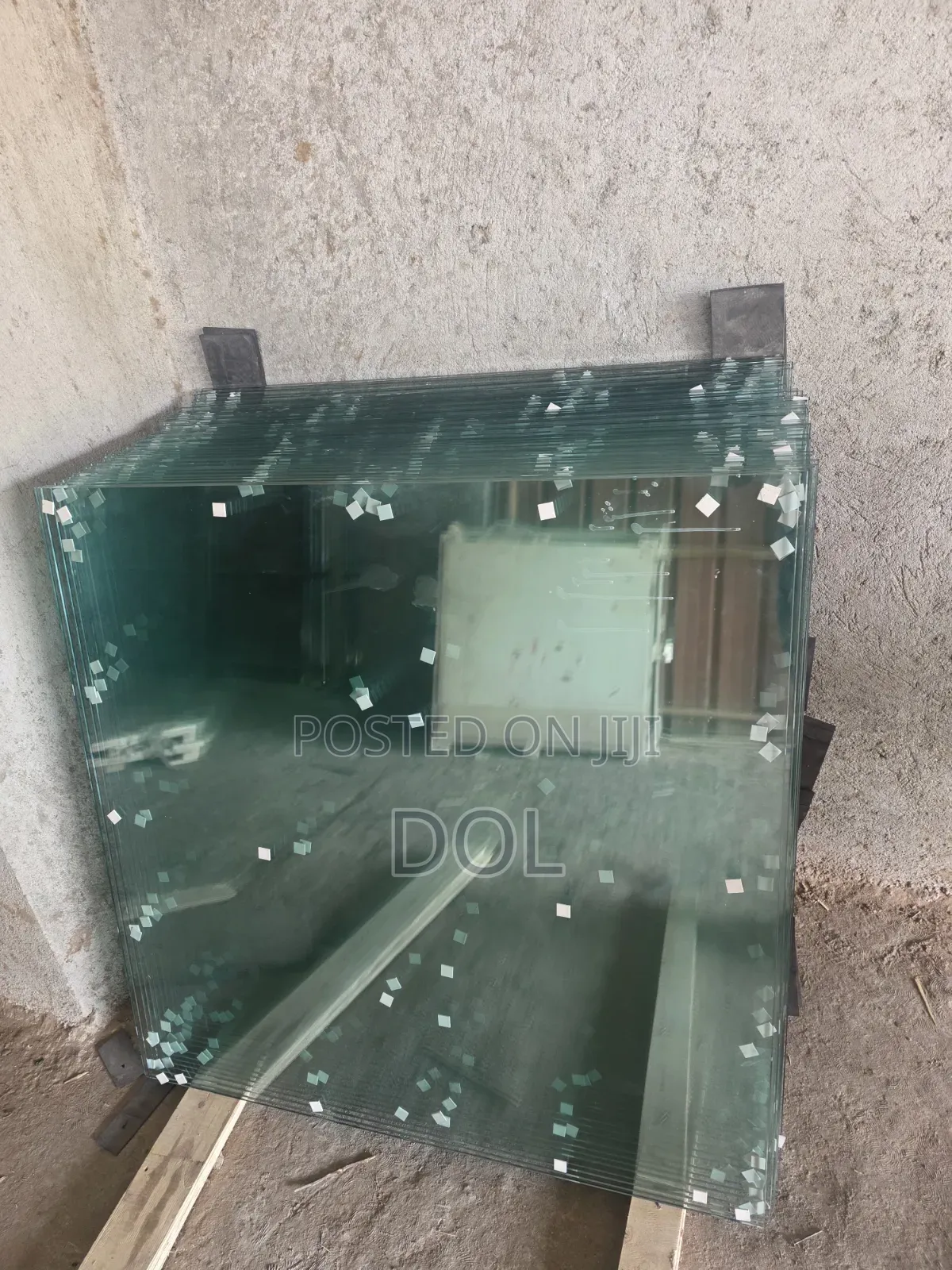 10 Mm Clear Float Glass 1 Meter × 1 Meter
