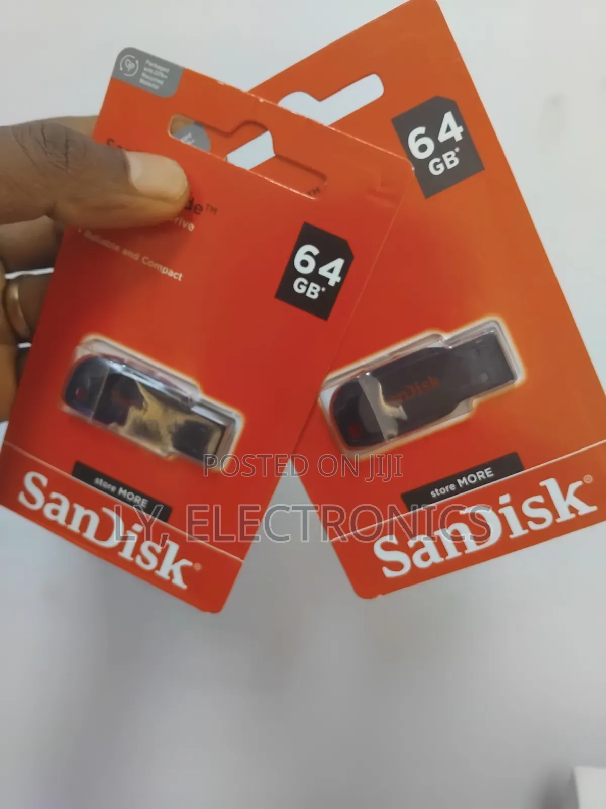 64 Gb Sandisk Flash