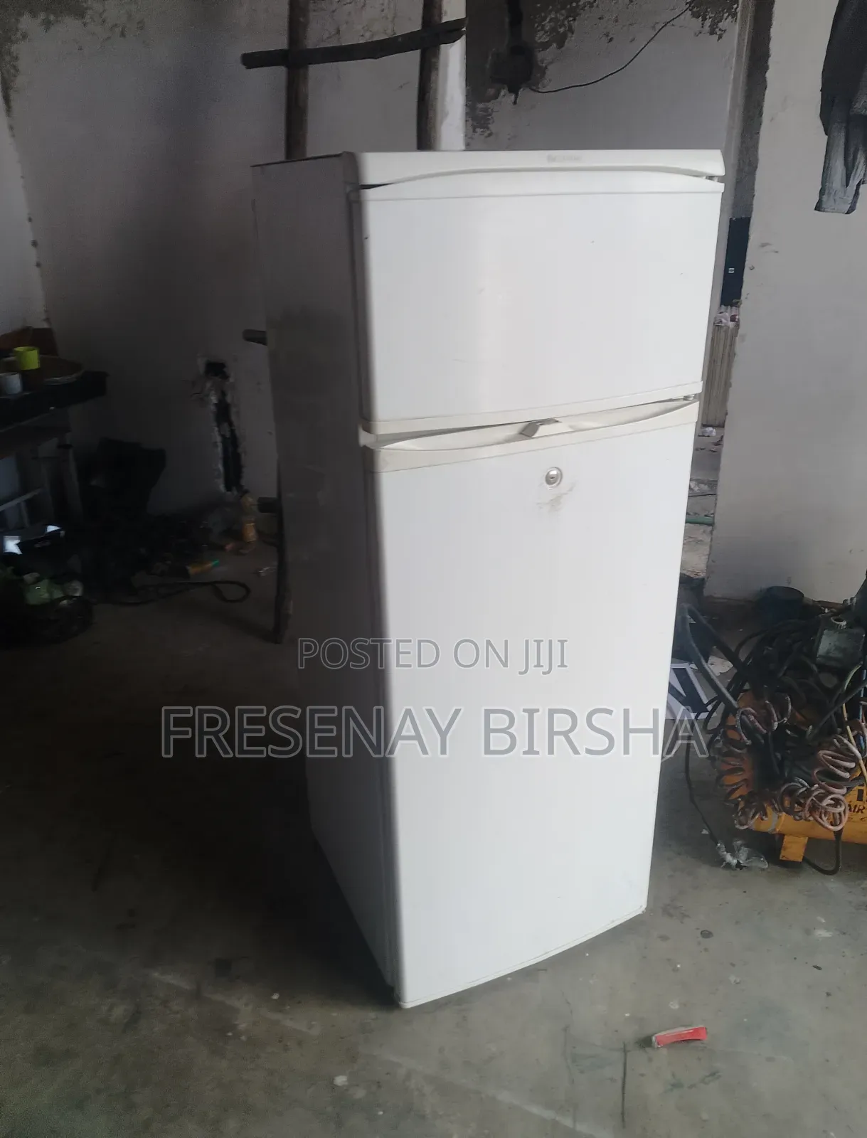 ፍሪጅ የጣልያን Ariston