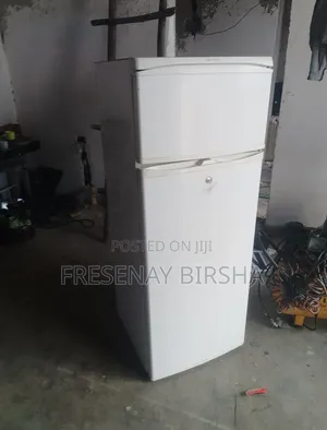 ፍሪጅ የጣልያን Ariston