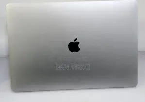 New Laptop Apple MacBook Pro 2018 32GB Intel Core i9 SSD 512GB