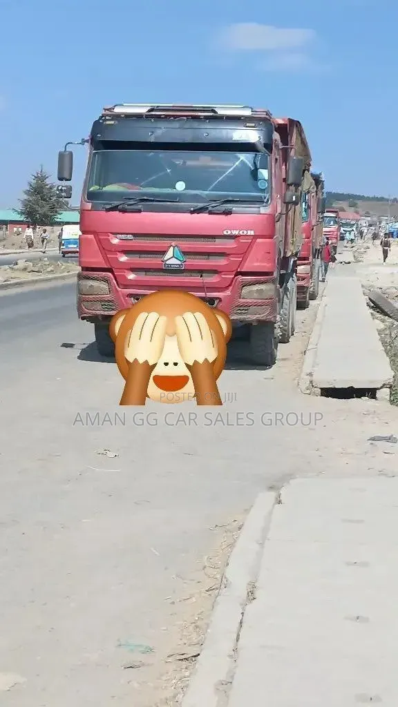 Dump. Truck. 2016