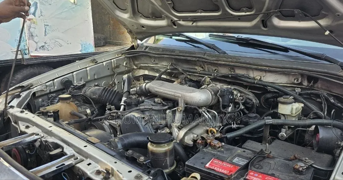 Toyota Hilux 2006 Silver