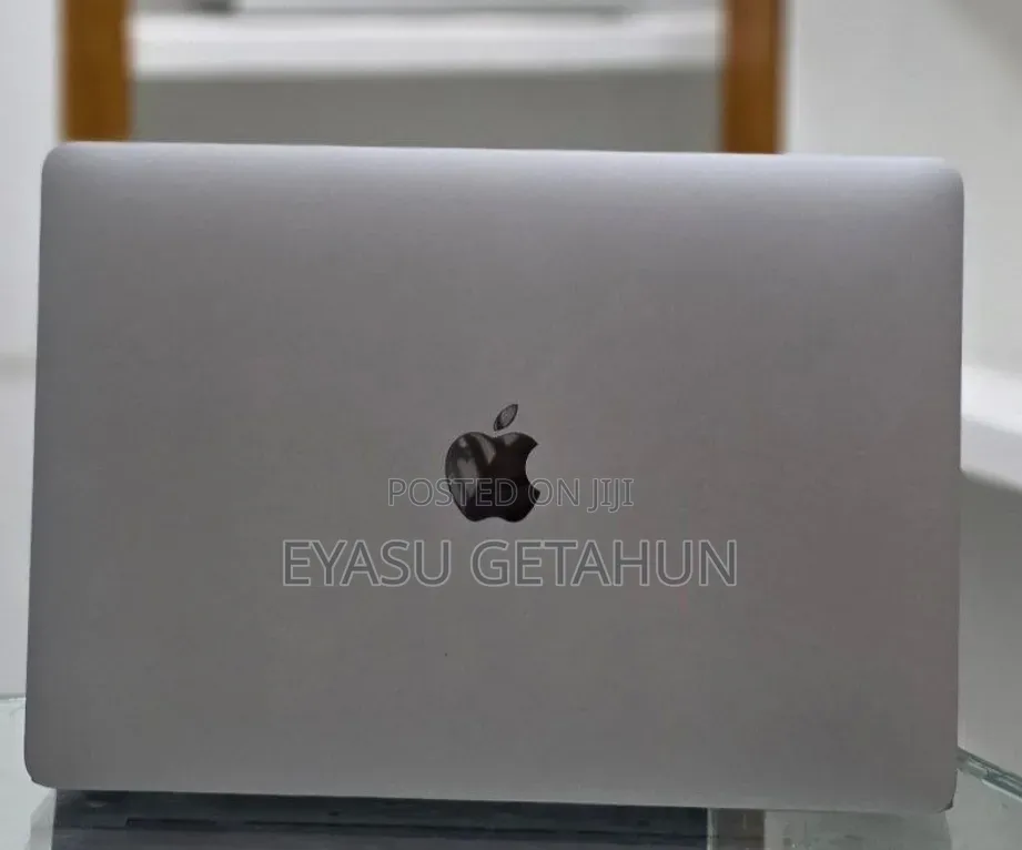New Laptop Apple MacBook Air 2020 M1 8GB Apple M1 SSD 256GB