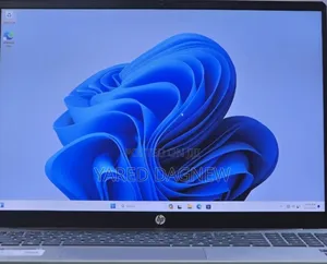New Laptop HP Pavilion 15 8GB Intel Core Ultra 5 SSD 512GB