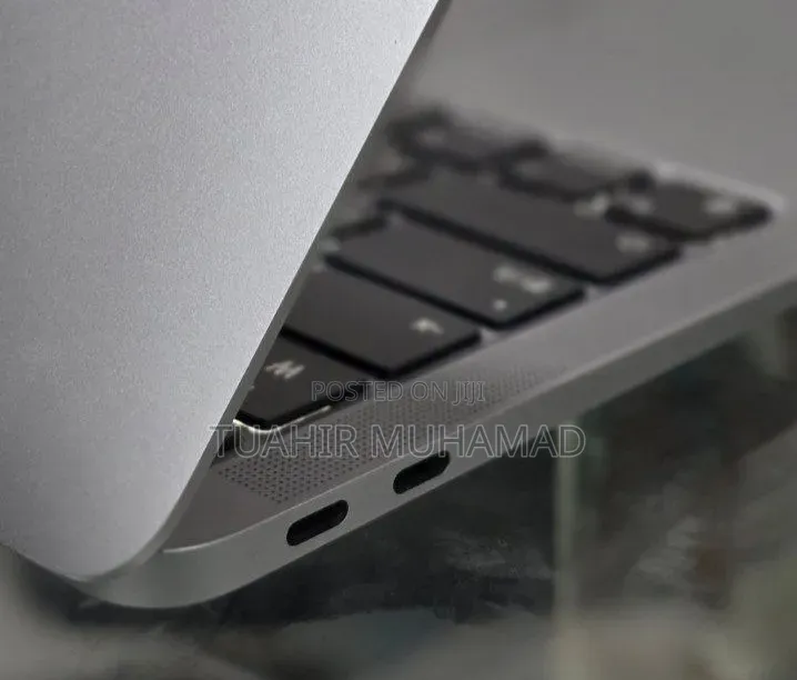 New Laptop Apple MacBook Air 2020 M1 8GB Apple M1 SSD 256GB
