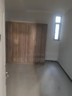 2bdrm Apartment in አያት, Yeka for rent