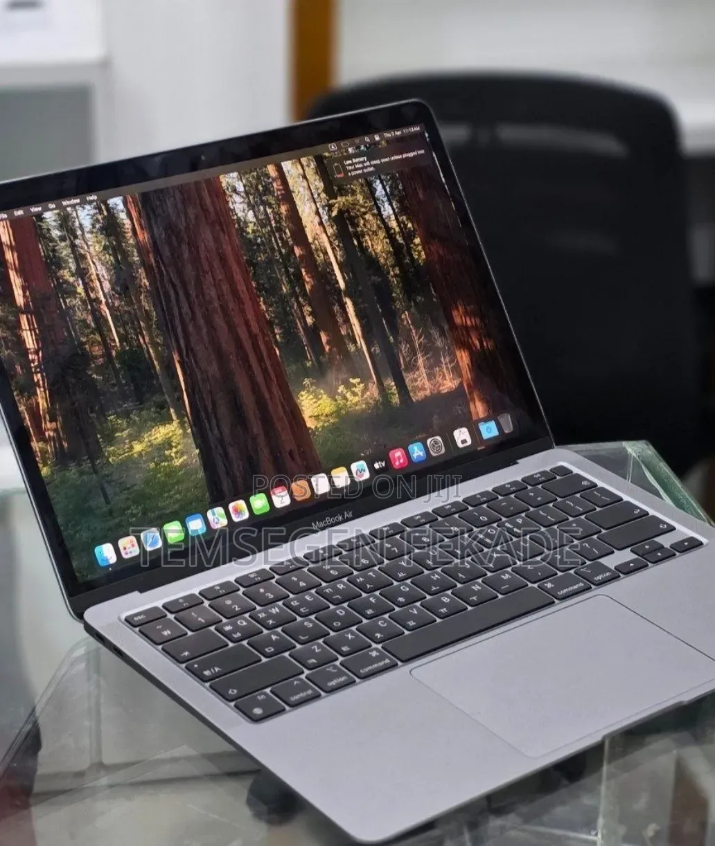 New Laptop Apple MacBook Air 2020 M1 8GB Apple M1 SSD 256GB