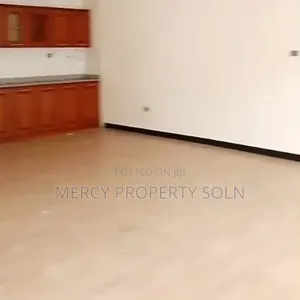 5bdrm House in Bole for sale
