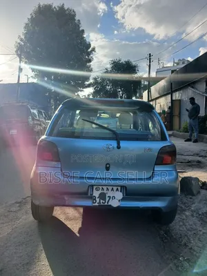 Toyota Vitz 2002 Blue
