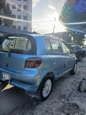 Toyota Vitz 2002 Blue