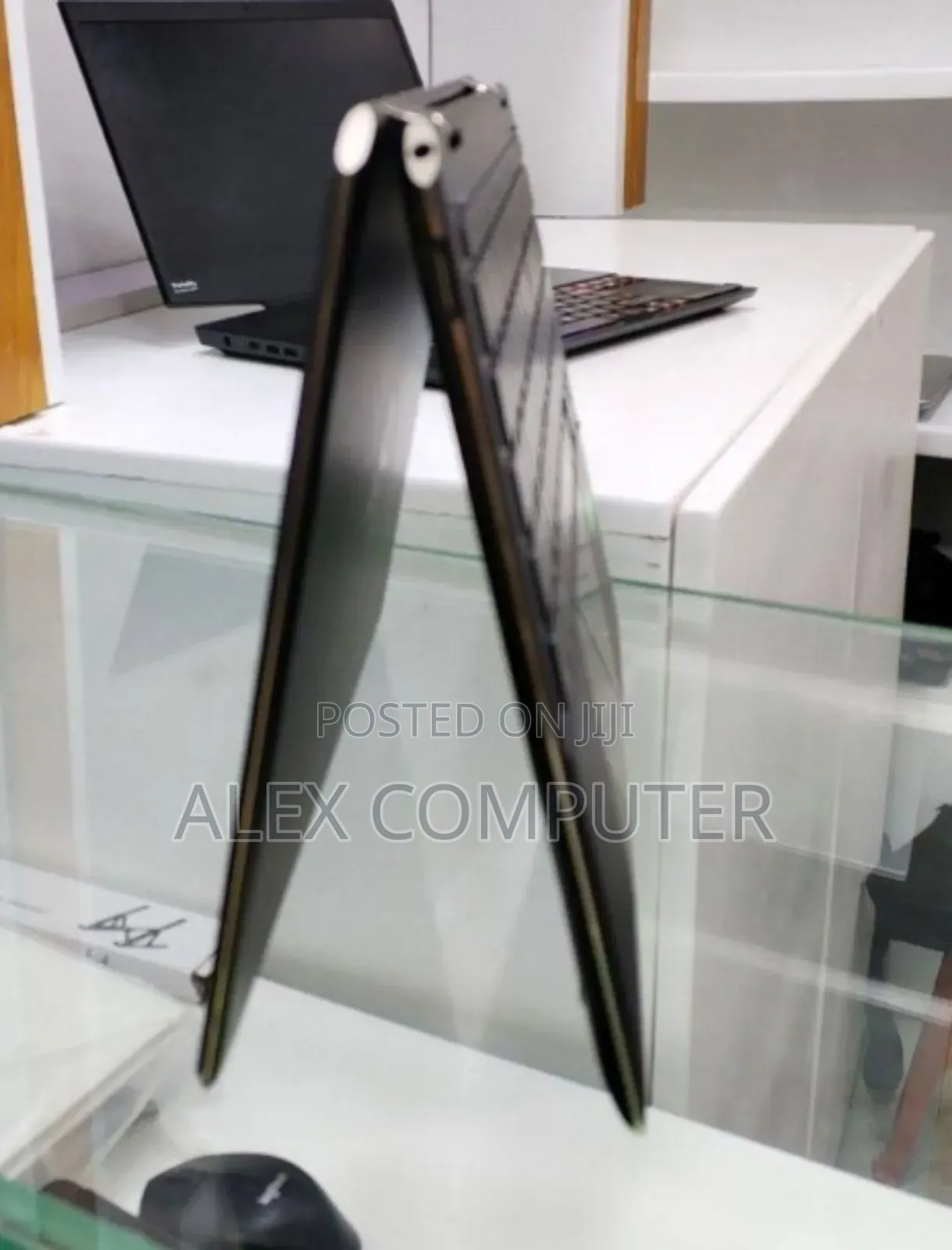 New Laptop HP Spectre X360 13 16GB Intel Core i7 SSD 1T