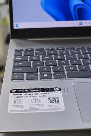 New Laptop HP Pavilion 15 8GB Intel Core Ultra 5 SSD 512GB