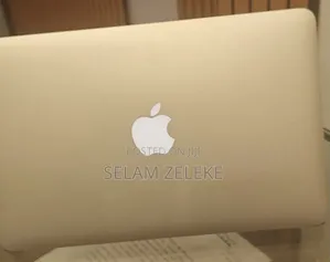 New Laptop Apple MacBook Pro 2015 4GB Intel Core i5 SSD 128GB