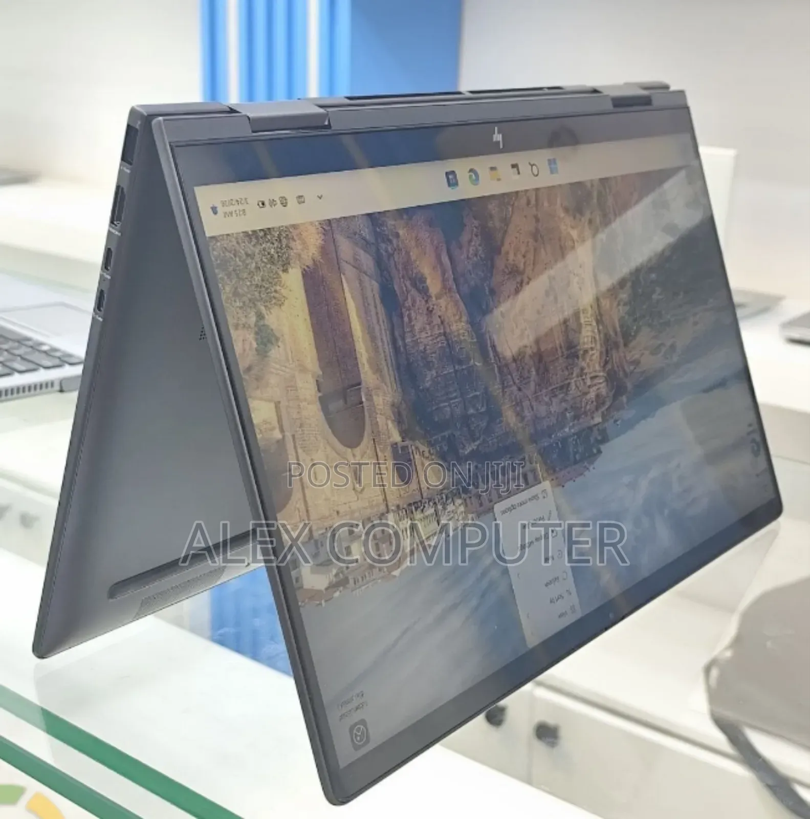 New Laptop HP Envy x360 8GB AMD Ryzen 5 SSD 256GB