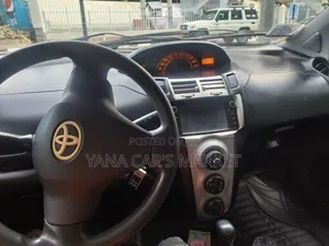 Toyota Yaris 2008 Gray