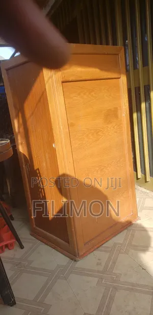 Cashier Table