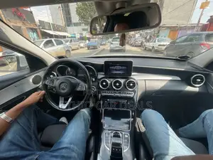Mercedes-Benz C180 2015 Silver