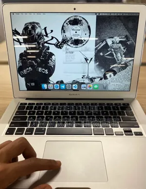 New Laptop Apple MacBook Air 2014 8GB Intel Core i7 SSD 128GB