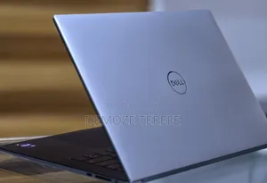 New Laptop Dell Precision 15 3520 16GB Intel Core i9 SSD 512GB