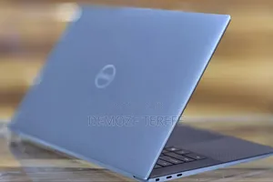 New Laptop Dell Precision 15 3520 16GB Intel Core i9 SSD 512GB
