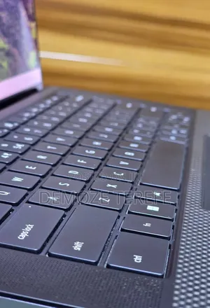 New Laptop Dell Precision 15 3520 16GB Intel Core i9 SSD 512GB