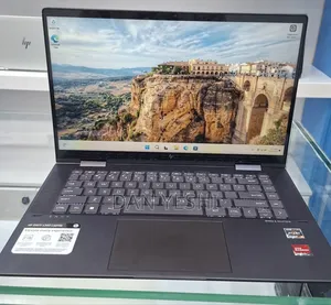 New Laptop HP Envy x360 8GB AMD Ryzen 5 SSD 256GB