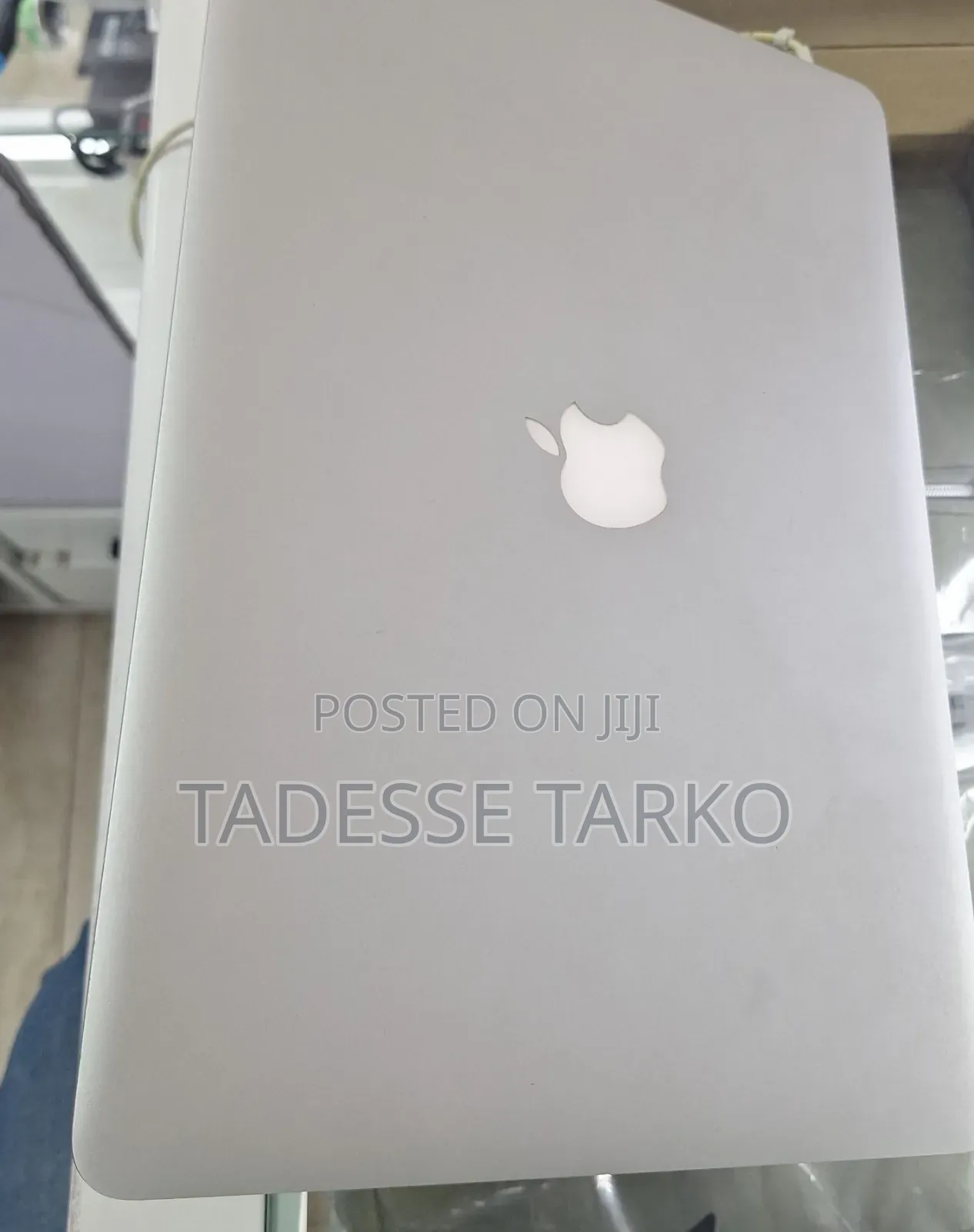 New Laptop Apple MacBook Pro 2015 16GB Intel Core i7 SSD 256GB
