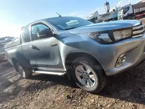 Toyota Hilux 2016 Silver