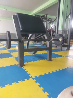 Premium Preacher Curl ከፍተኛ Quality