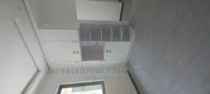 5bdrm House in አአ, Bole for Sale