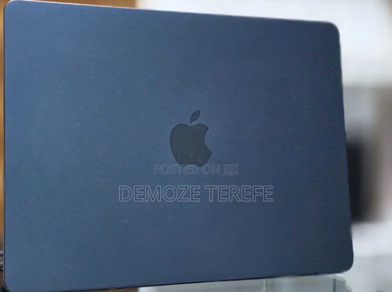 New Laptop Apple MacBook Air 2025 M4 13-inch 16GB Apple M4 SSD 256GB